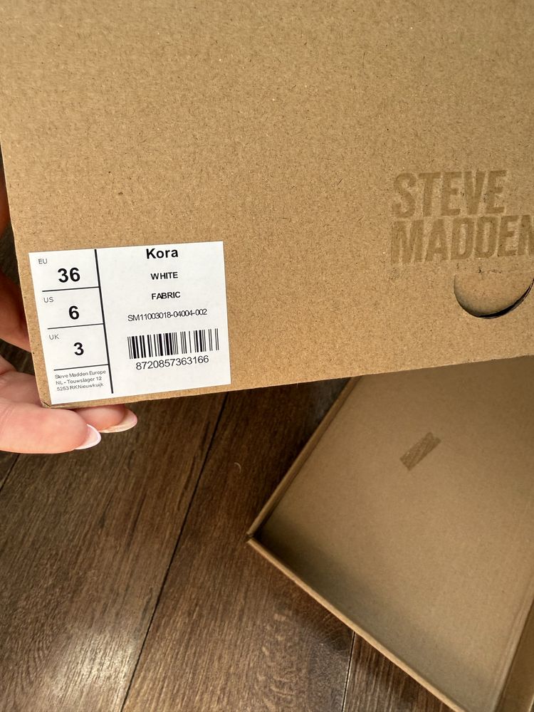 Чехли Steve Madden НОВИ