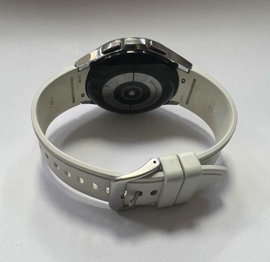 Smart часовник Samsung 4 Classic