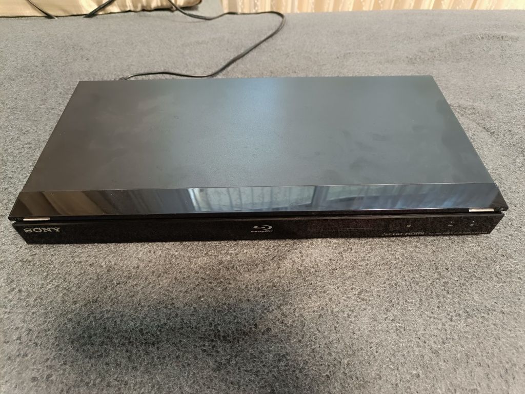 Sony BDP-S360 1080p Blu-ray Disc Player (2009 Model)

Sony
Visit the S