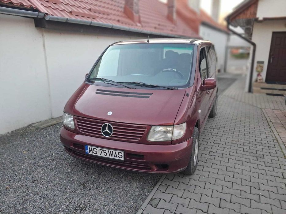 Vand Mercedes Vito ani 2001 7+1 locuri