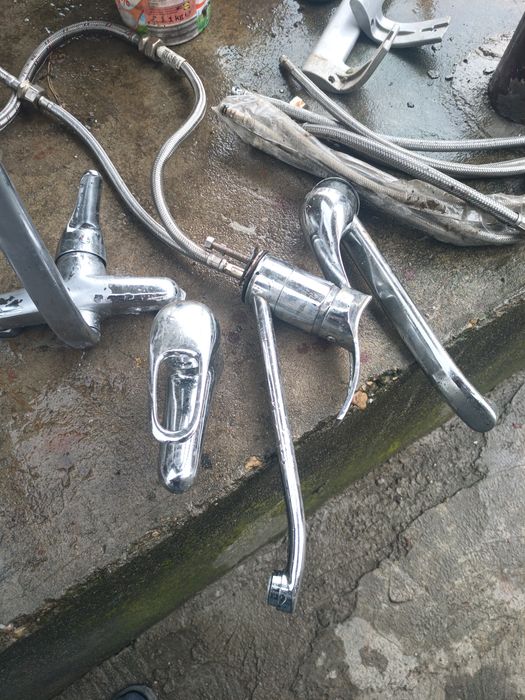 Baterii de vana si chiuveta noi