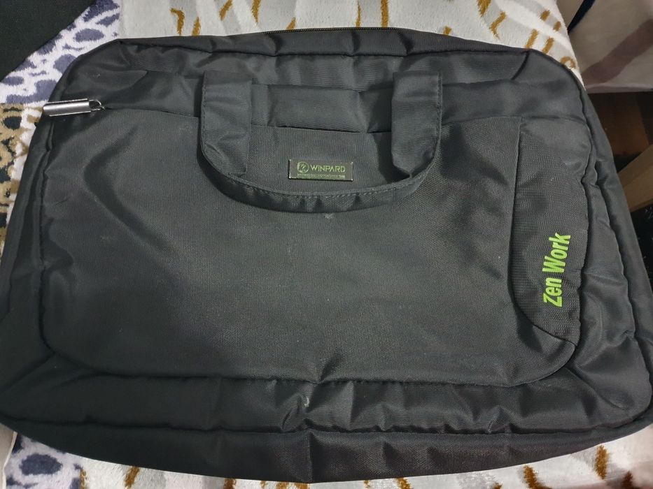 Geanta pentru laptop