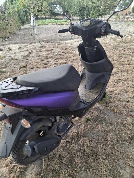 Скутер Generic Ride Jump 50 cc