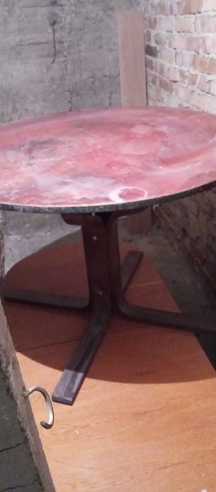 Дървена маса диаметър 60 см