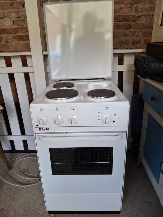 Aragaz electric cu 3 ochiuri