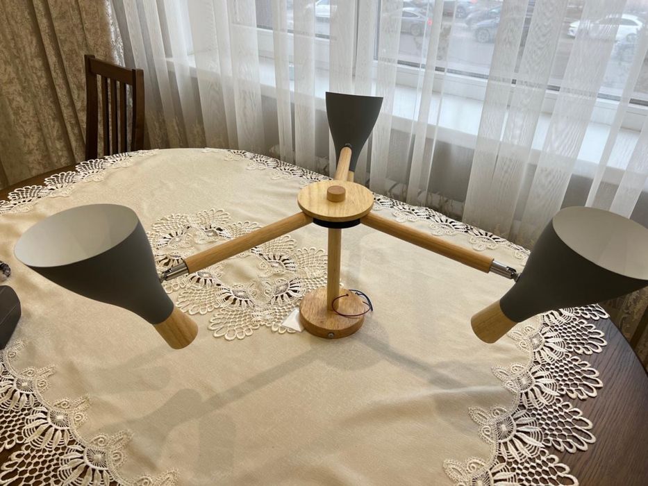 Продается люстра