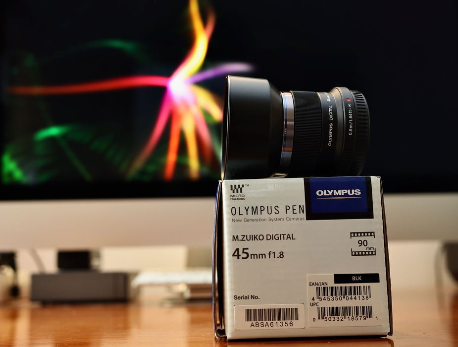 Obiective MFT Olympus și Panasonic puțin folosite, impecabile, ca noi.