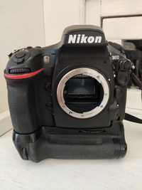 Nikon D810 body cu grip original Nikon