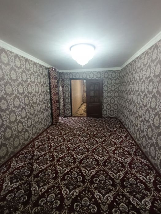 Қарши Пахтазор Соатни олди 2 хонали 3-этаж урта катор иккиламчига соти
