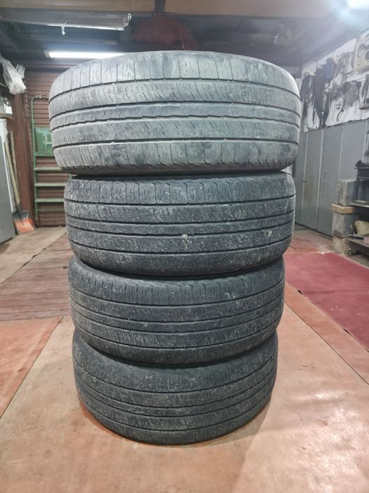 Продам резину стояла на паджеро спорт