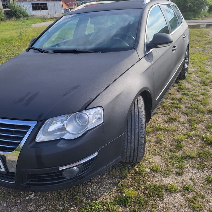 Vând Volkswagen Passat b6