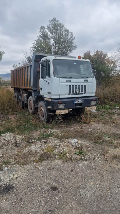 Продавам камион самосвал