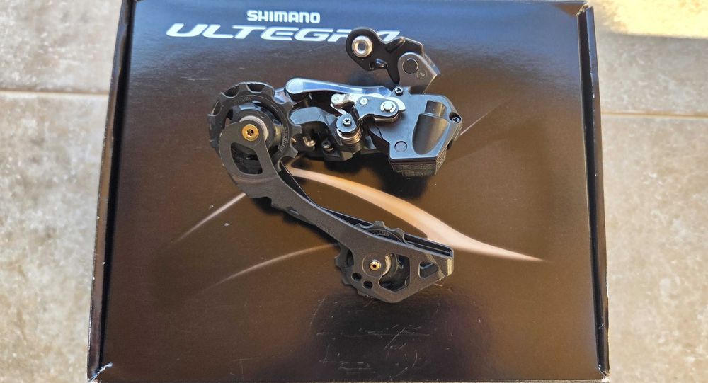 Schimbator spate Shimano Ultegra DI2 RD-R8050-GS 11 viteze