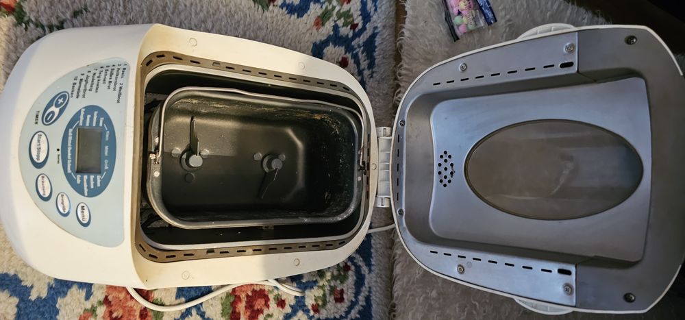 Vand apărat de facut paine