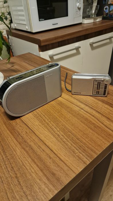 Panasonic si Sony radiouri de buzunar,cadou ideal