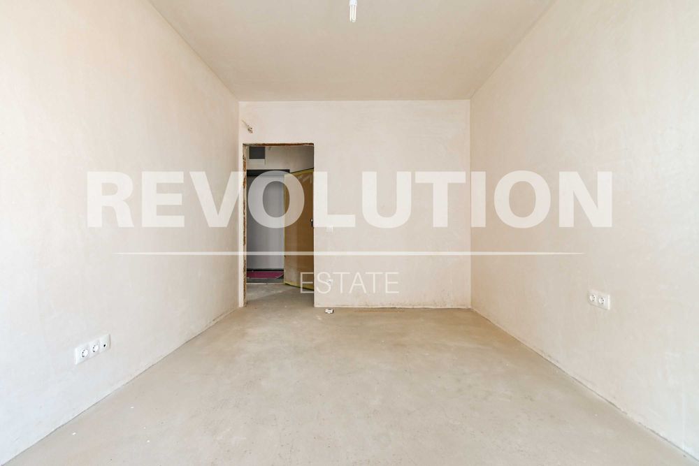 Продава се Тристаен апартамент в София, Банишора - 95 кв.м за 2032 €/кв.м - Снимка #2