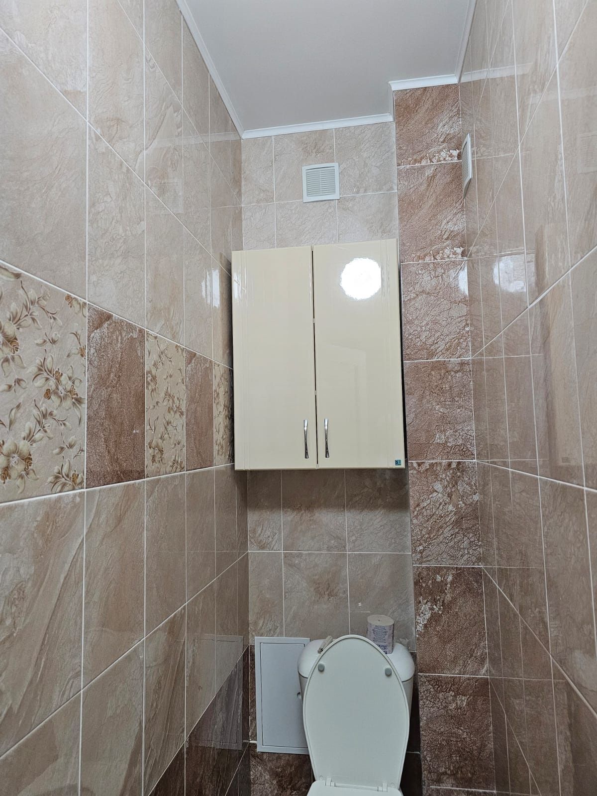 Продам 1 комнатную кв.ул.пл. в 8 мкр