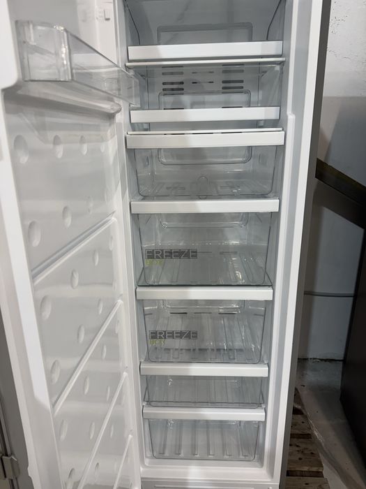 Фризер с чекмеджета Midea MDRU359FZE02