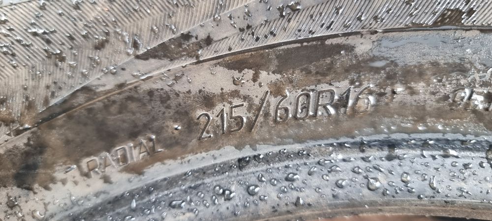 Шины 215 60 R16 2021 года