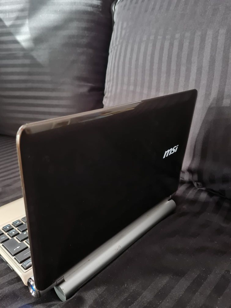Laptop notebook MSI U160