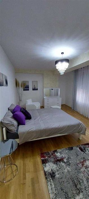 Дава се под наем Двустаен апартамент в Пловдив, Гагарин - 56 кв.м за 224.4 € - Снимка #1
