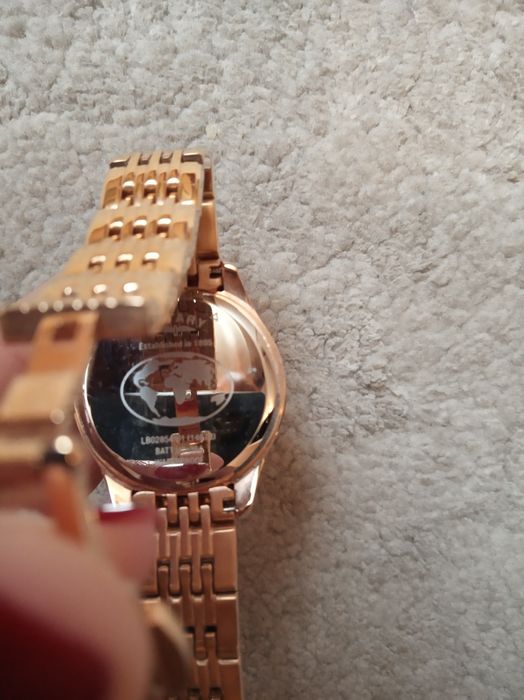 Дамски часовник