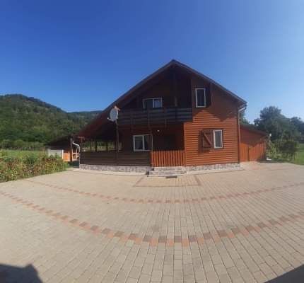 Cabana Apuseni,valea Arieșului