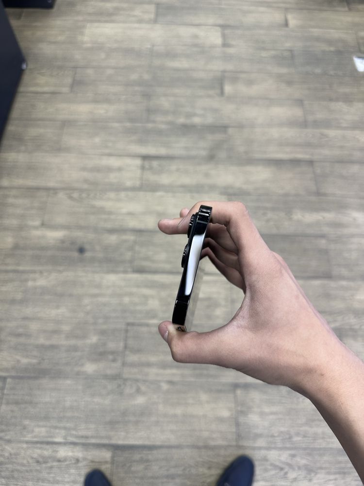 Iphone 14 ProMax nasiya savdo bor
