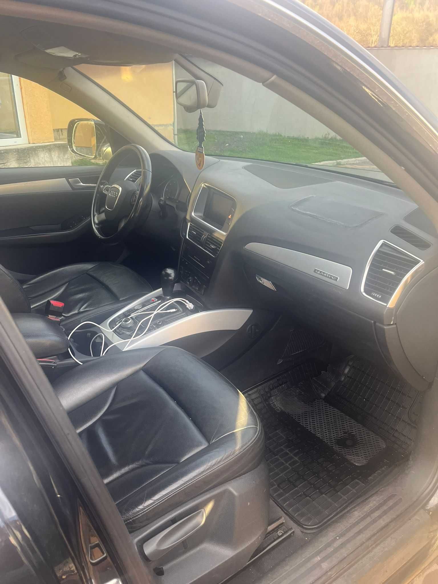 Vand Audi Q5 in stare buna