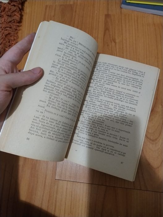 Carte erotică vintage Verișoara Yvette