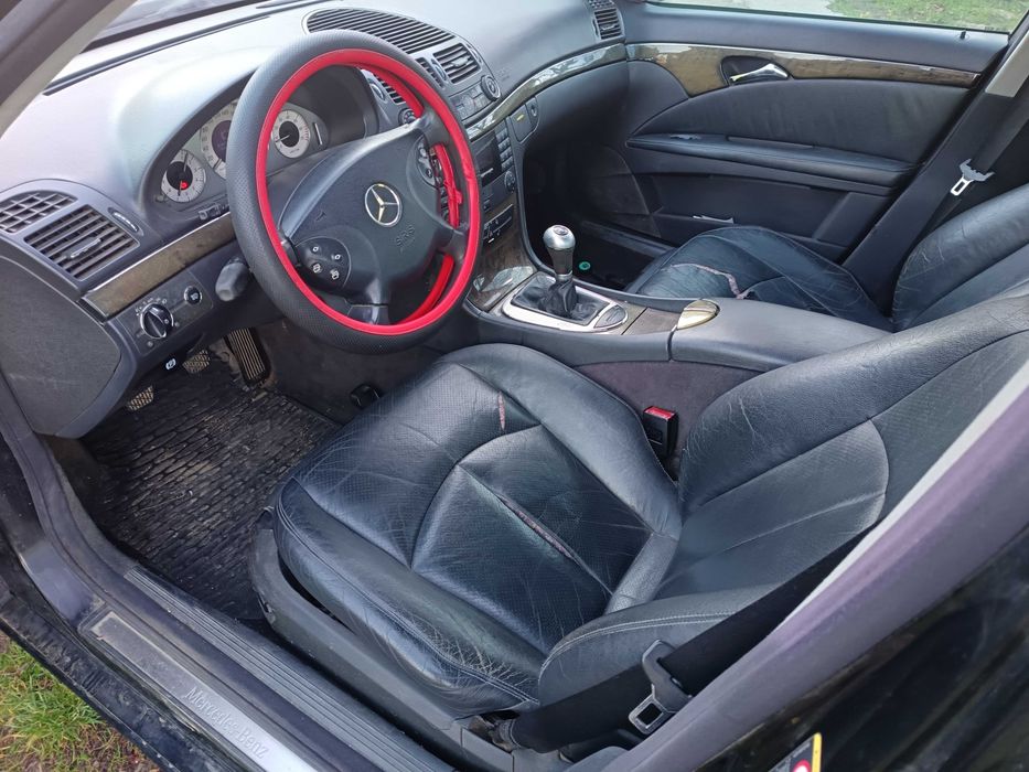 Mercedes E class w211