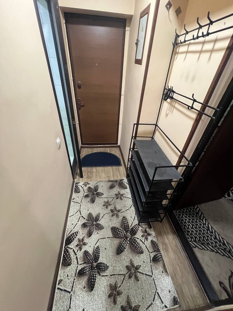 Продаётся  1 ком квартира  по ул Мукими  Чиланзар 1 с мебелью техникой