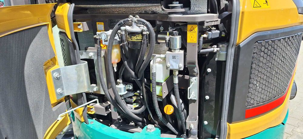 Excavator NOU anul 2024 greutate 2750 kG  Lovol FR26-u cu motor Yanmar