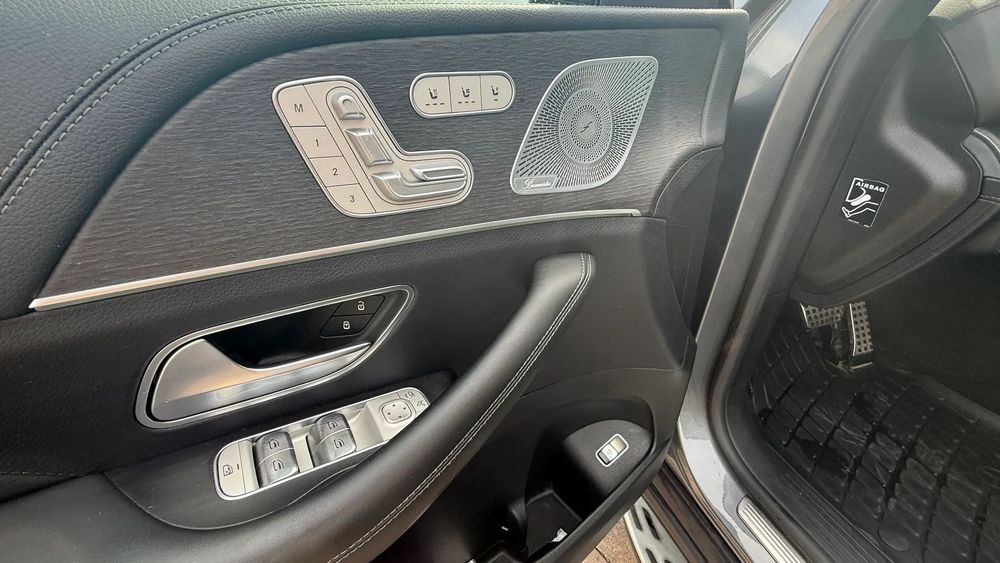 Mercedes-Benz GLE service doar in reprezentanta