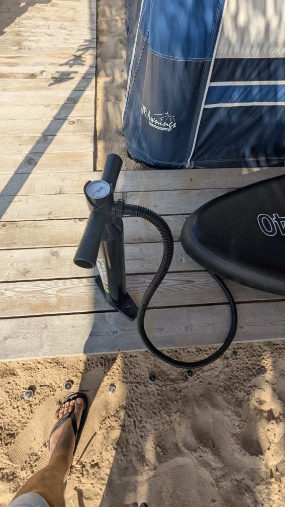 Надуваем падълборд GYMREX stand up paddle board, SUP