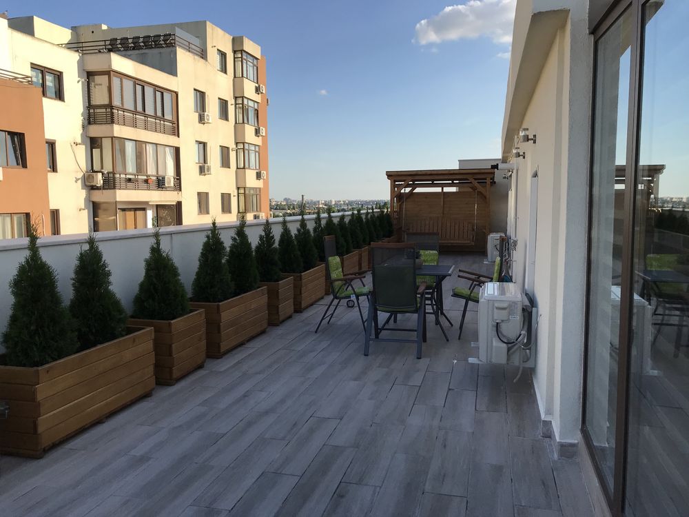 Apartament-PENTHOUSE - 3 camere de inchiriat