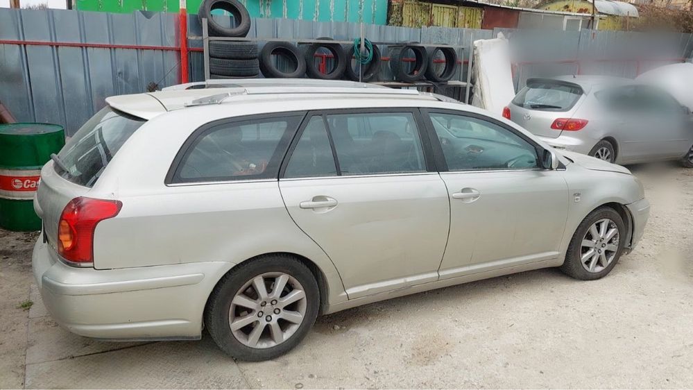 На части Toyota Avensis  D4D 116ks, Комби За части