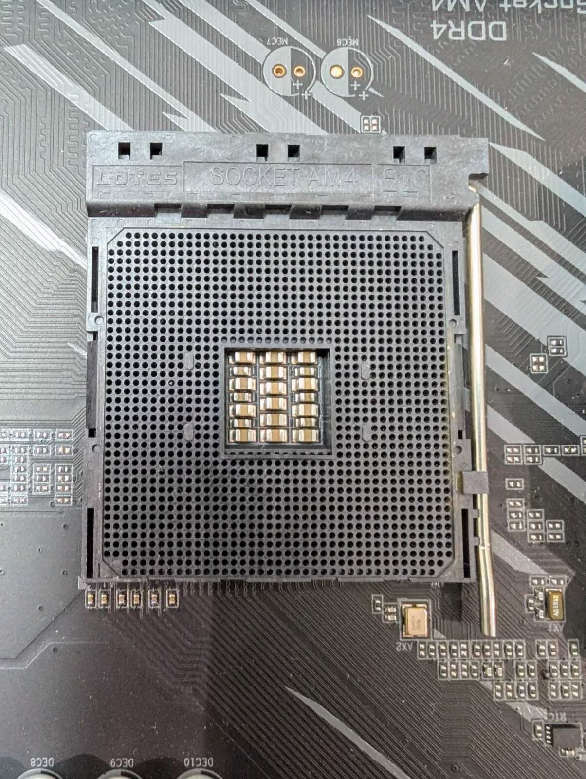 GIGABYTE B550 AORUS Elite AX V2 WIFI + RYZEN 5 5600X 6-Core 4.6GHz AM4
