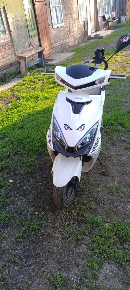 Мопед 125 кубов