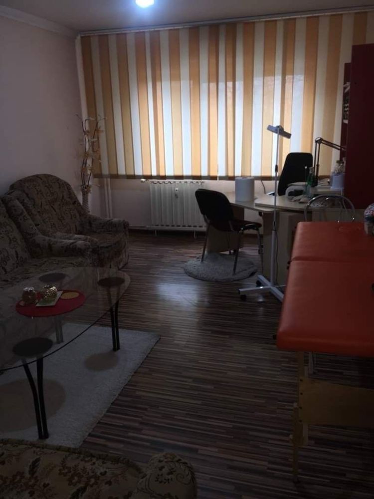 Vand Apartament 2 camere.      Crihala   Pipa