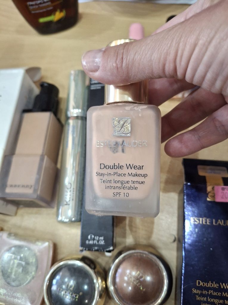 YSL,Burberry, Estee Lauder, Chanel, Elizabeth Arden козметика