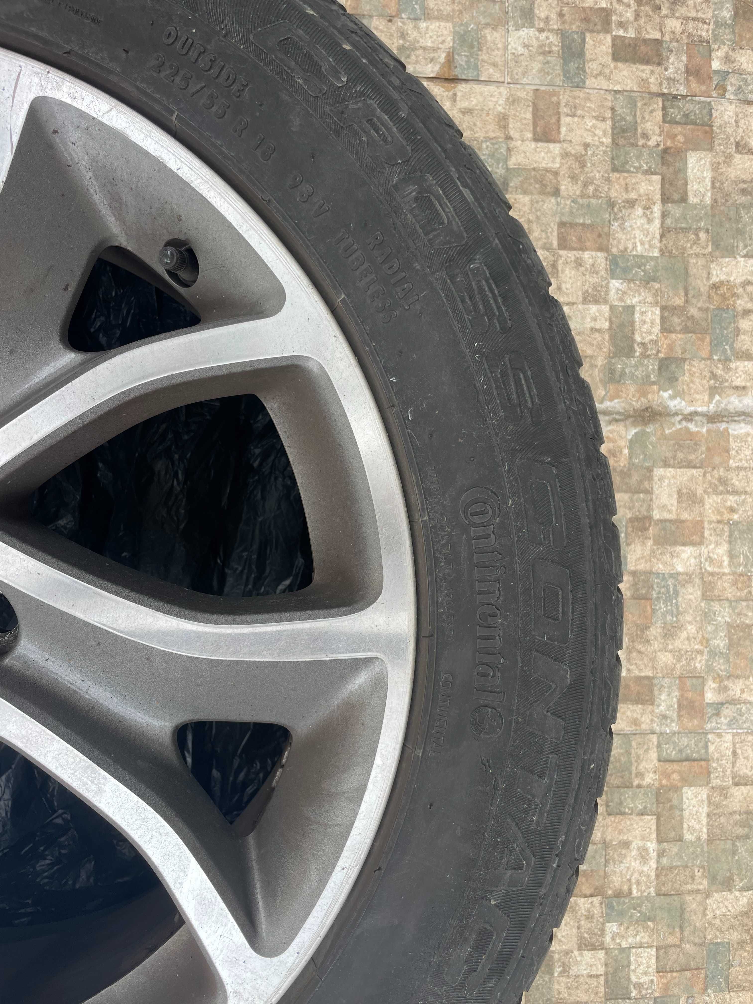 Летни гуми NEXEN Nfera Ru1 225/55/R18+Continental crosscontact