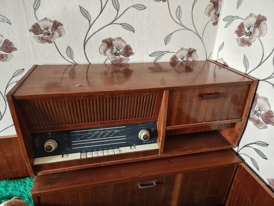 Масивно Ретро радио