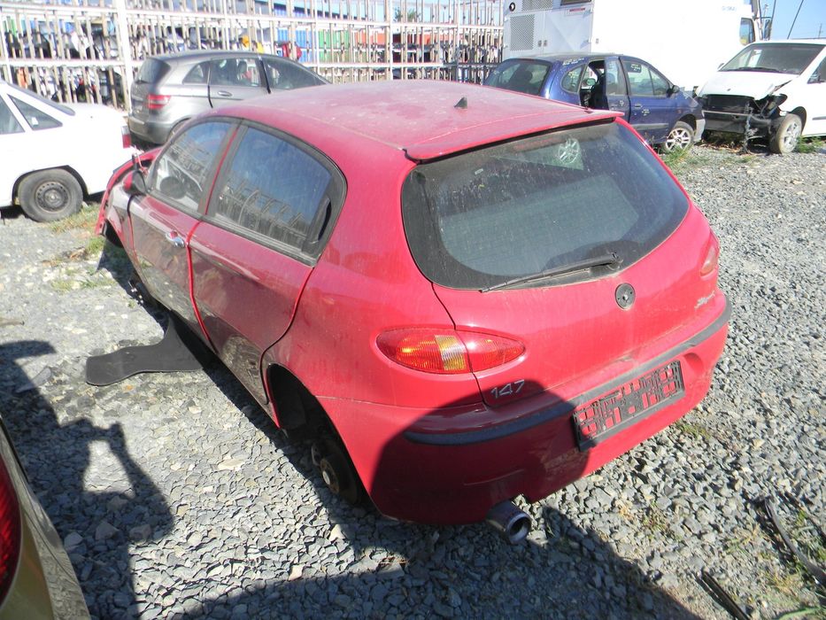 Dezmembrari  Alfa Romeo 147 (937)  2000  > 2010 1.6 16V T.SPARK (937A