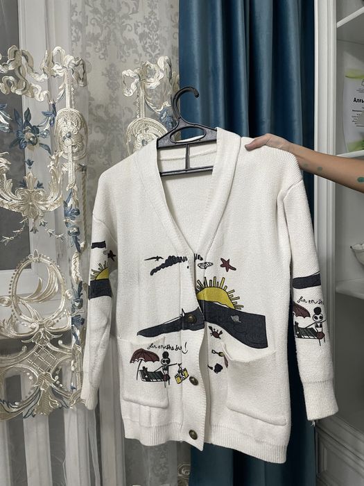 Кофточка для повседневки с красивым принтом.