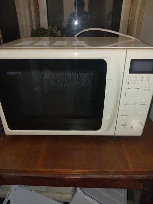 Продам микроволновую печь