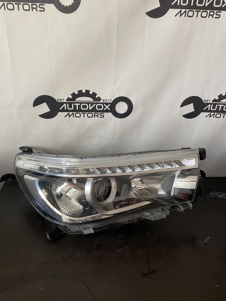Far dreapta led Toyota Hilux an 2015-2019