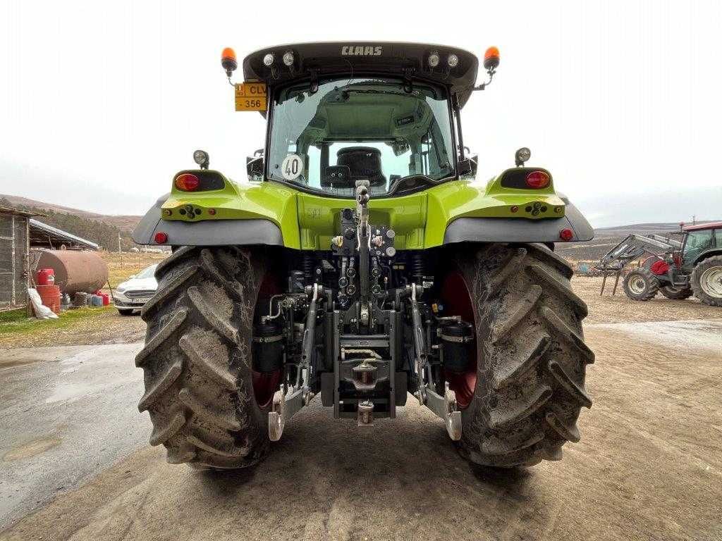 Tractor CLAAS Arion 630 CIS