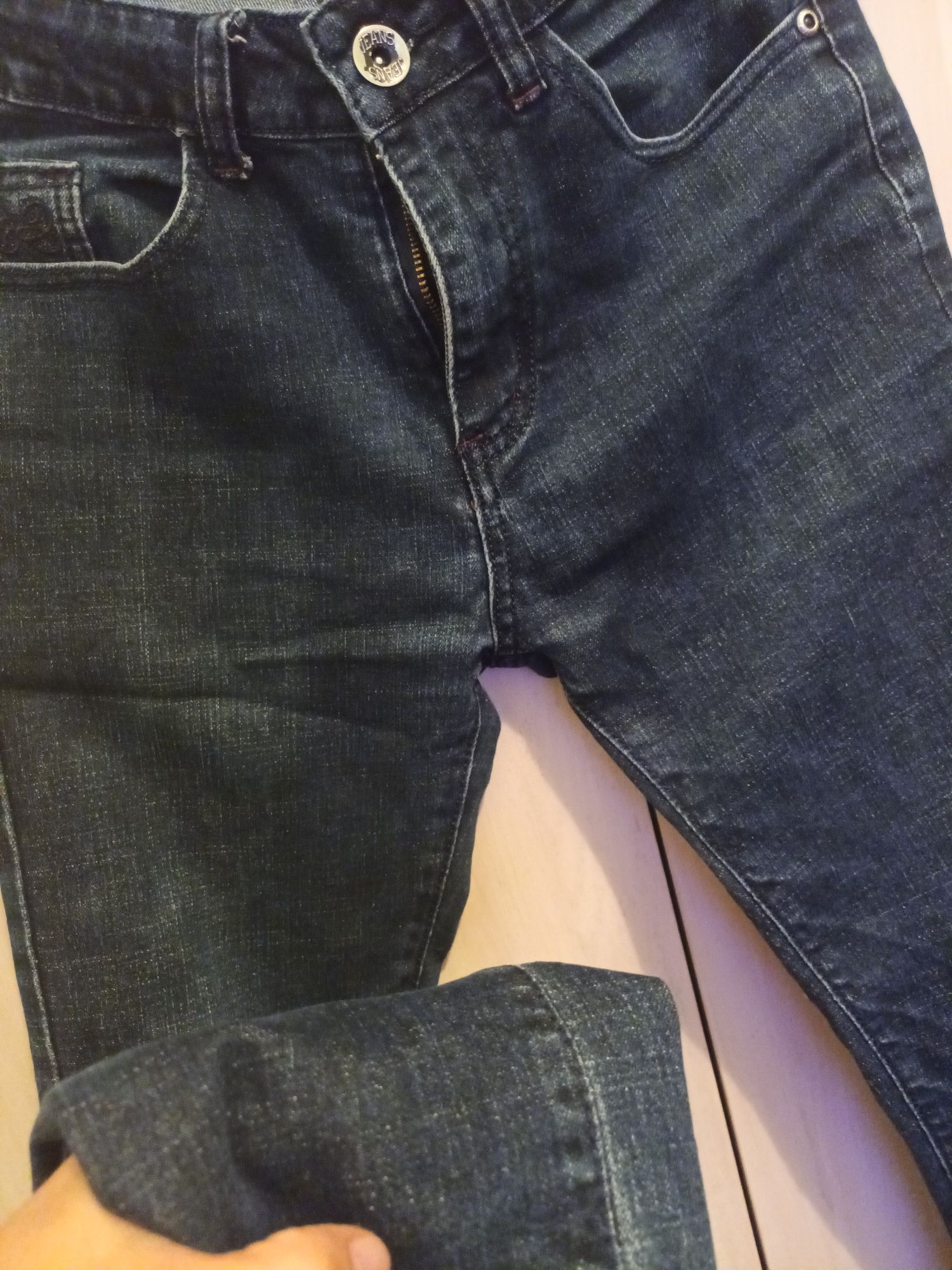 Мужская Рубашка и джинсовые брюки размер С