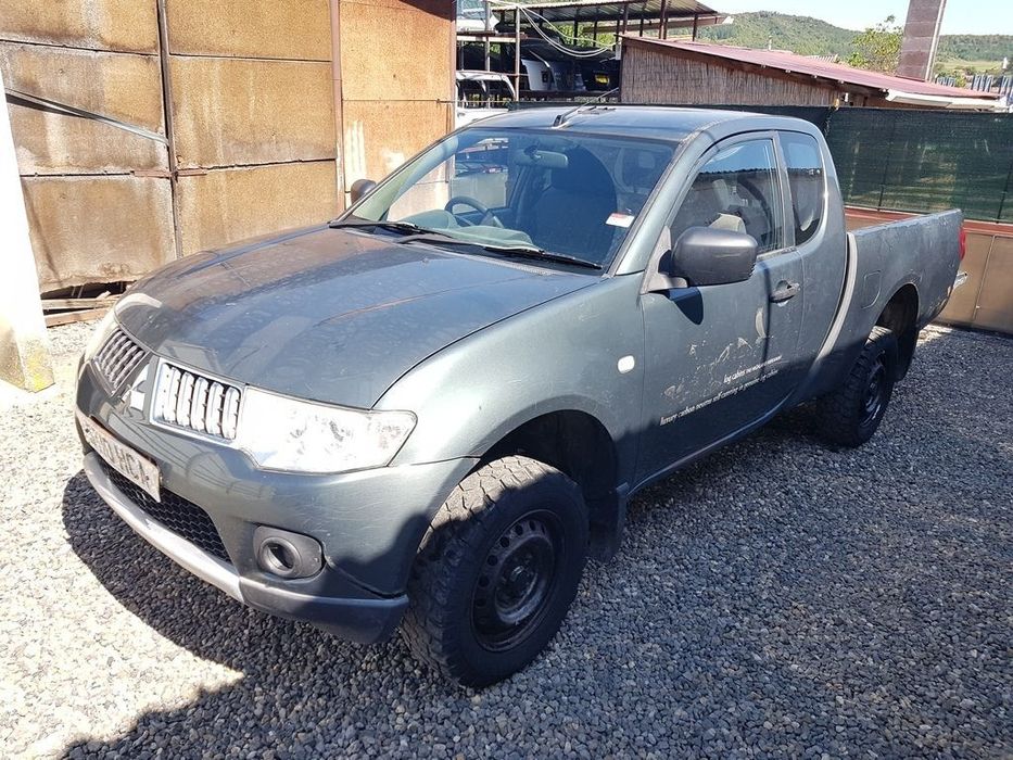 Dezmembrari dezmembrez  Mitsubishi L200 Facelift 2.5 Diesel 2010-2015